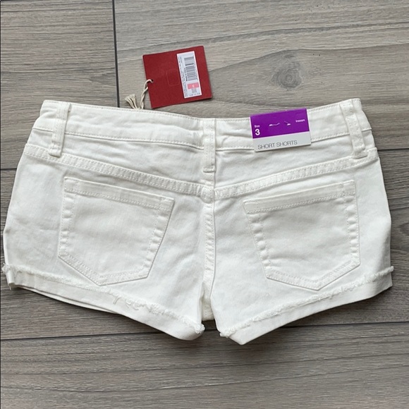 BNWT Target Mossimo white shorts size 03 - Picture 2 of 3